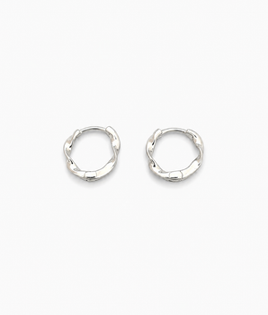 Silver classic twist earring