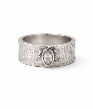 Thick dot stone ring