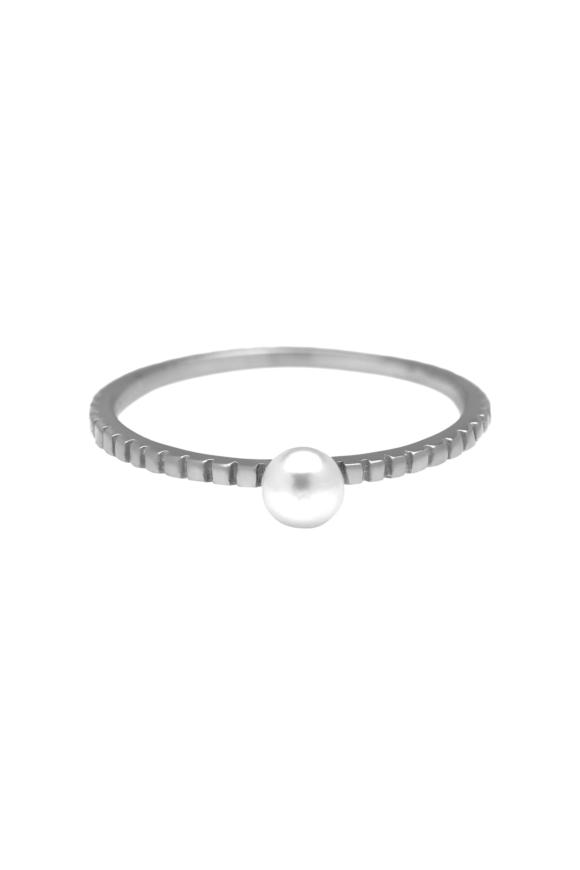 Silver stripe pearl ring