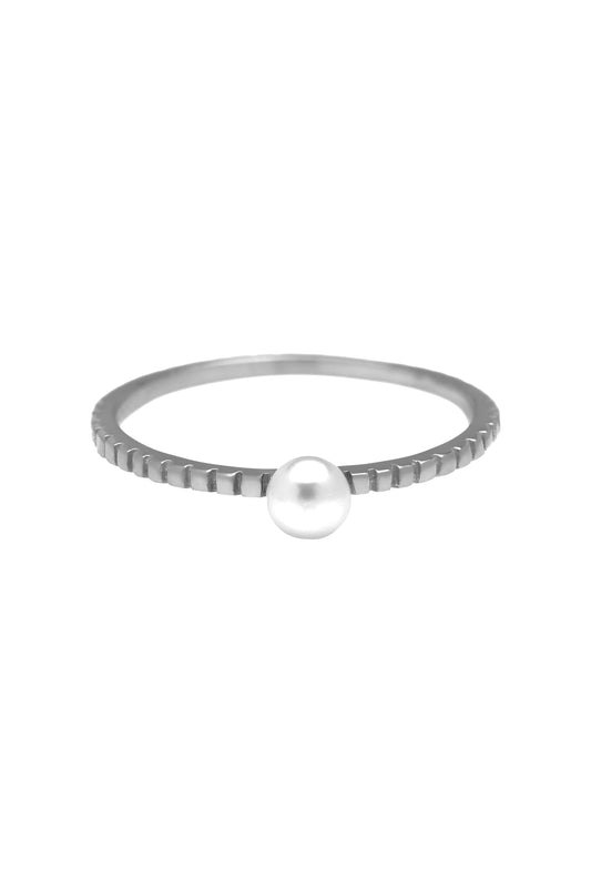 Silver stripe pearl ring