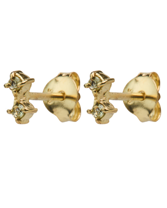 Double tiny stud peridot  g-p