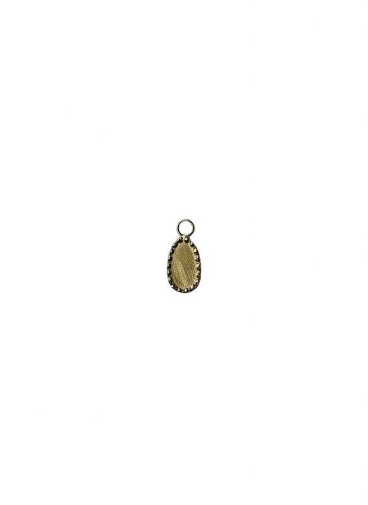 Mini oval dot charm brass/ s-p