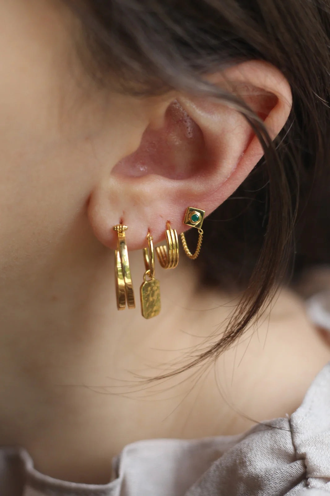 Earring tag hammered brass/g-p