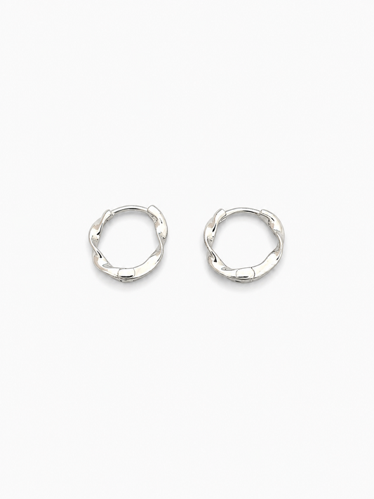 Silver classic twist earring
