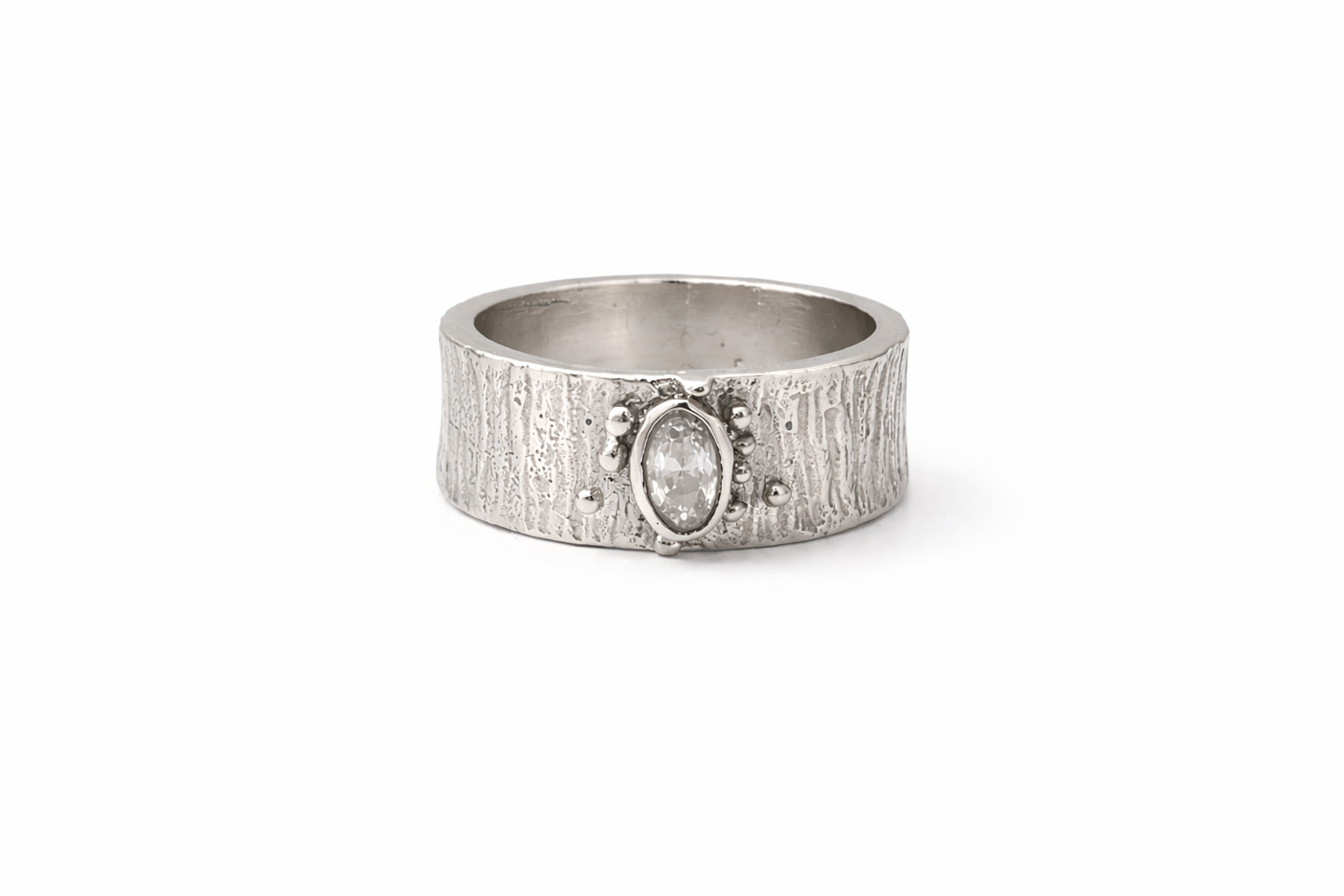 Thick dot stone ring