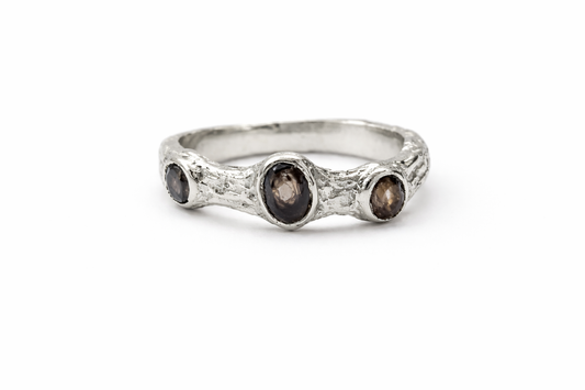 Stone shape ring