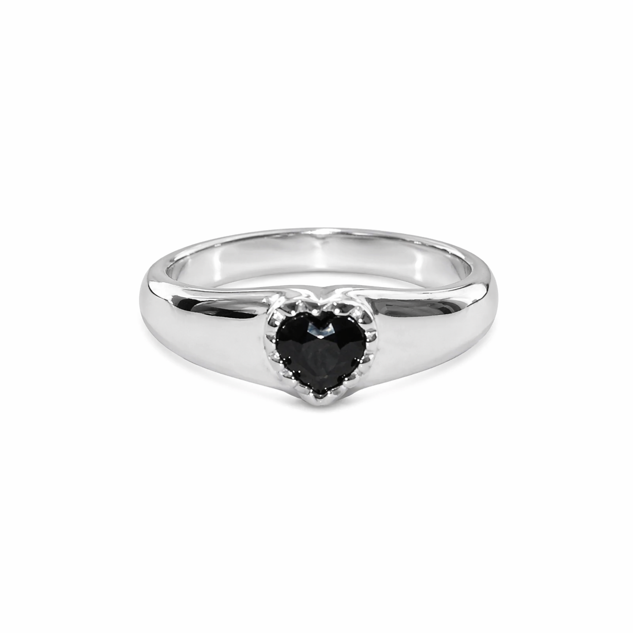 Silver onyx heart ring