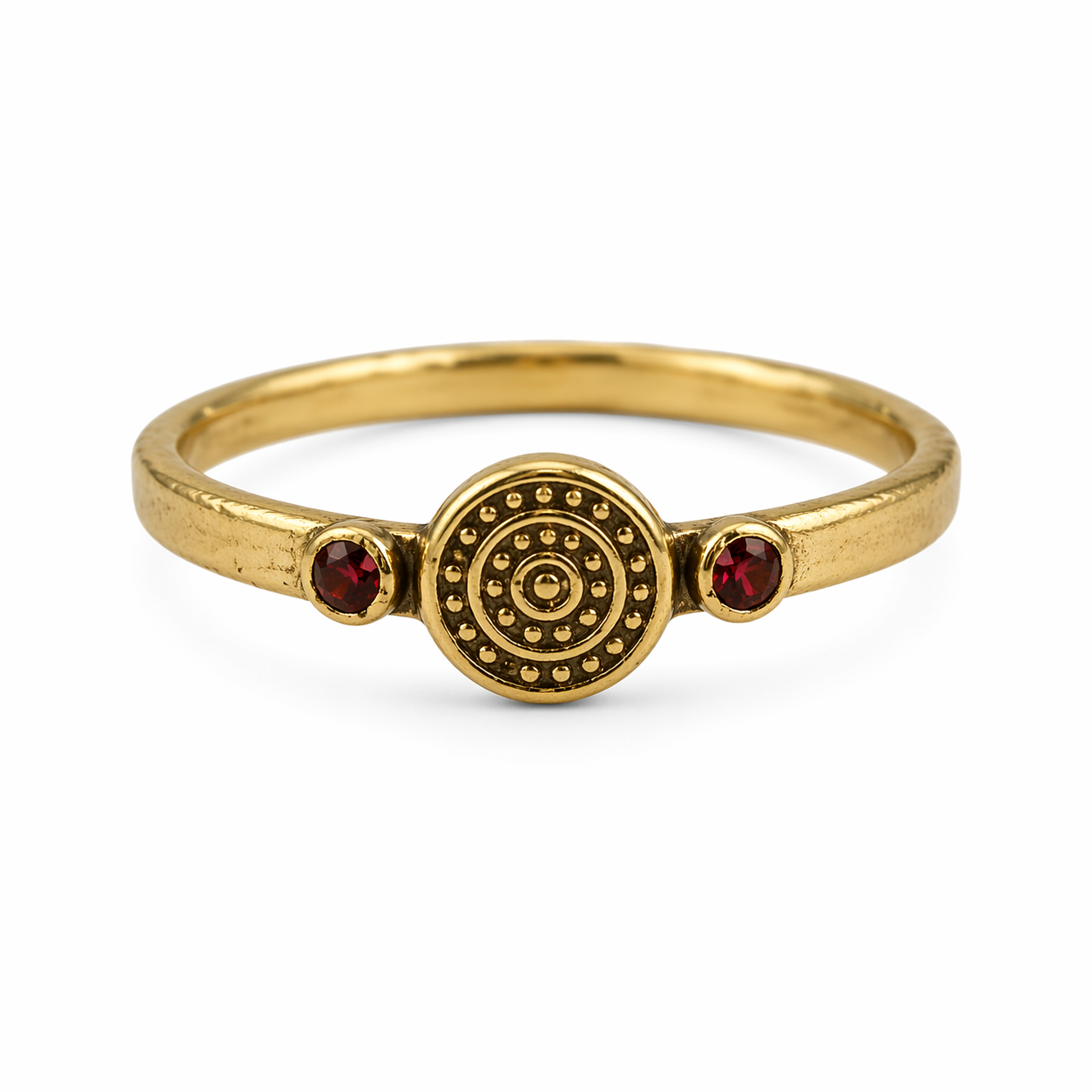 Brass pattern garnet stone ring