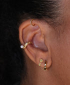 Silver flower peridot stud