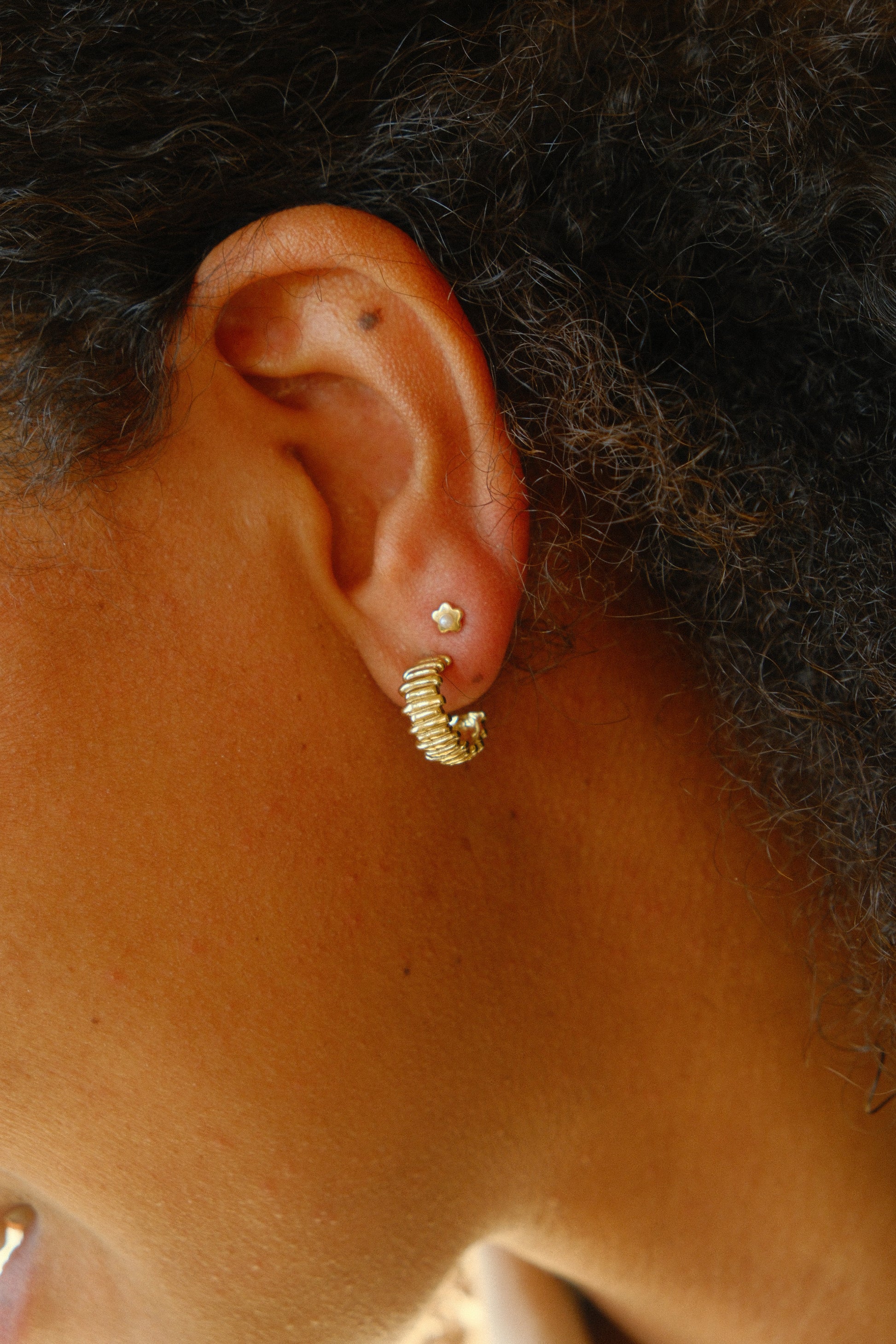 Multi bar hoop stud earring brass/g-p