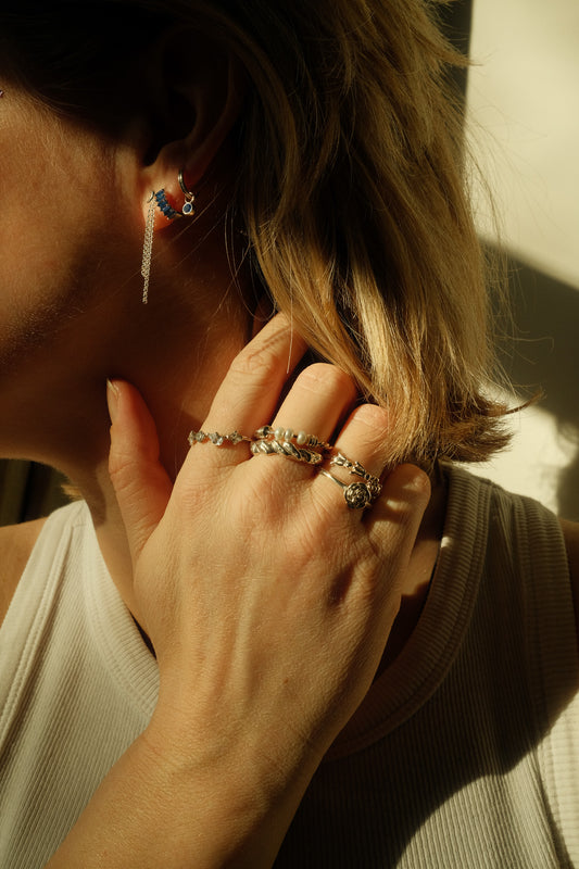 Silver ornament ring
