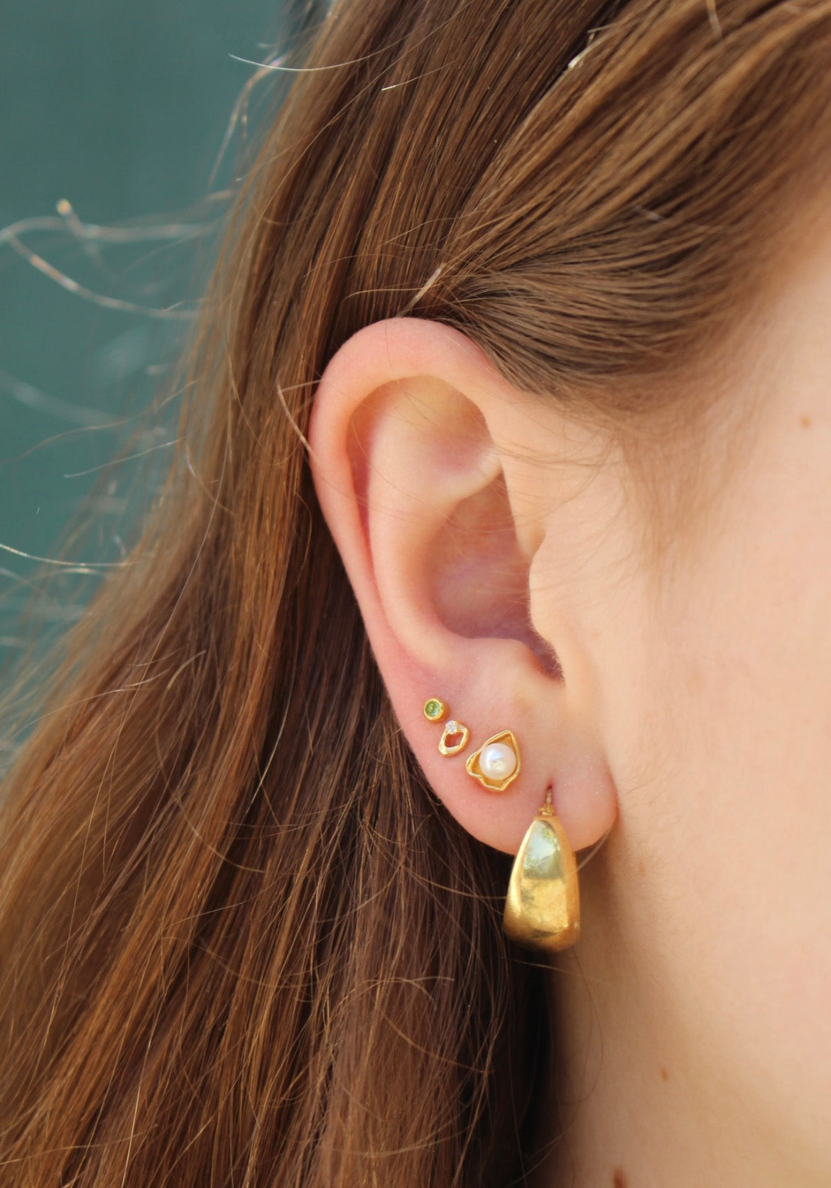 Earshell stud pearl g-p