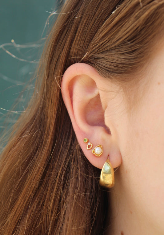 Shape stone stud earring g-p