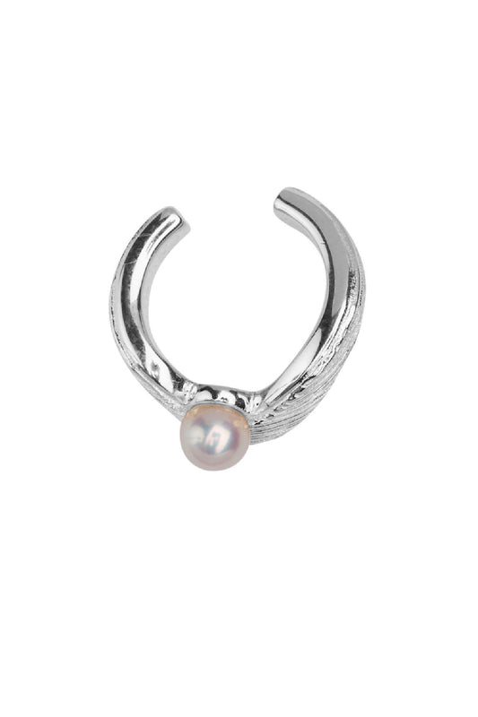 Silver earcuff pearl p.p.