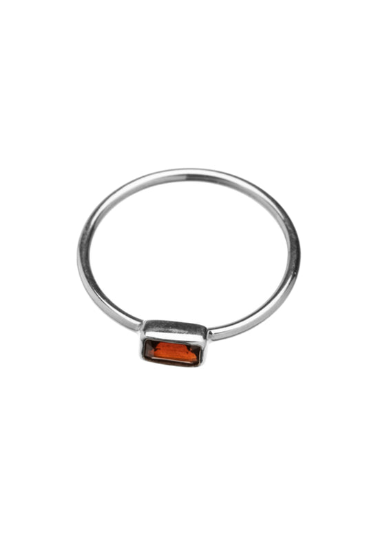Xzota | Ringen | Garnet rectangle | Zilver