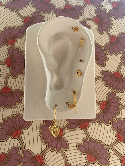 Presentation ceramic ear