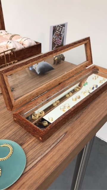 Home accessoires - Langwerpige sieradenbox met spiegel - Hout