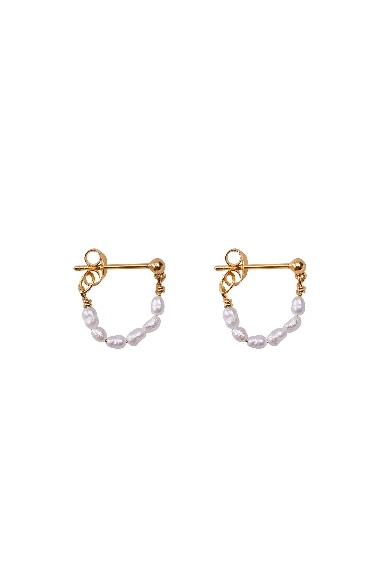 Xzota | Oorbellen | Tiny pearl chain | Gold Plated